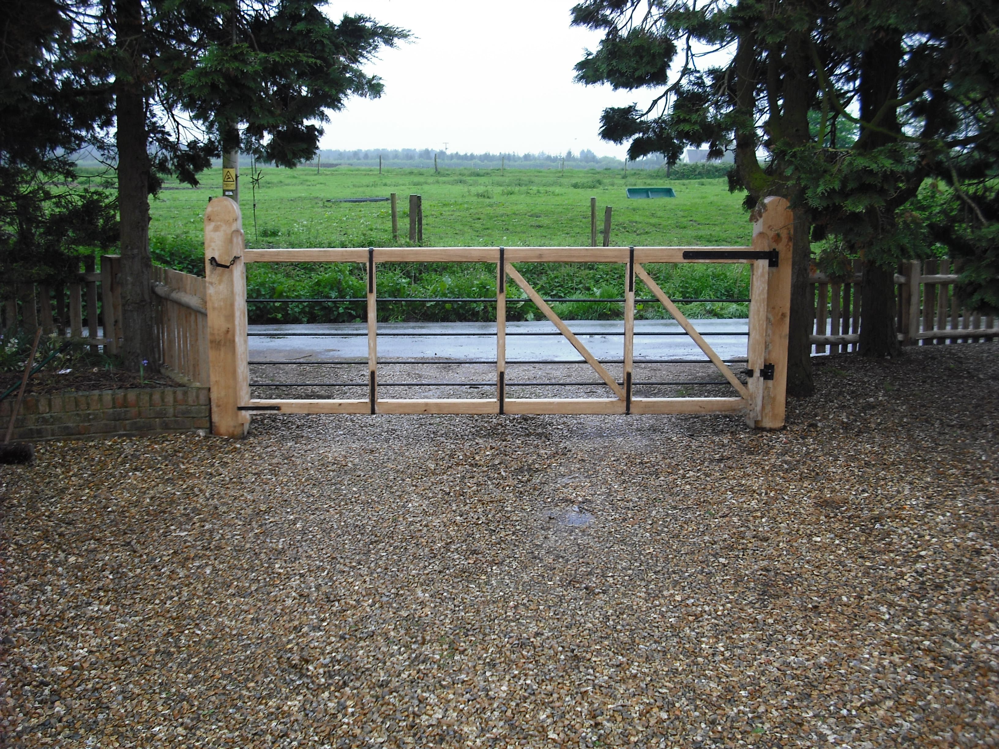 Winterborne Zelston Fencing Gate 40