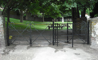 Metal Fencing & Gates